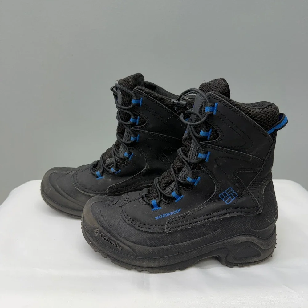 Columbia Black Blue Waterproof Insulated Winter Boots Boys 4 BY1332-010